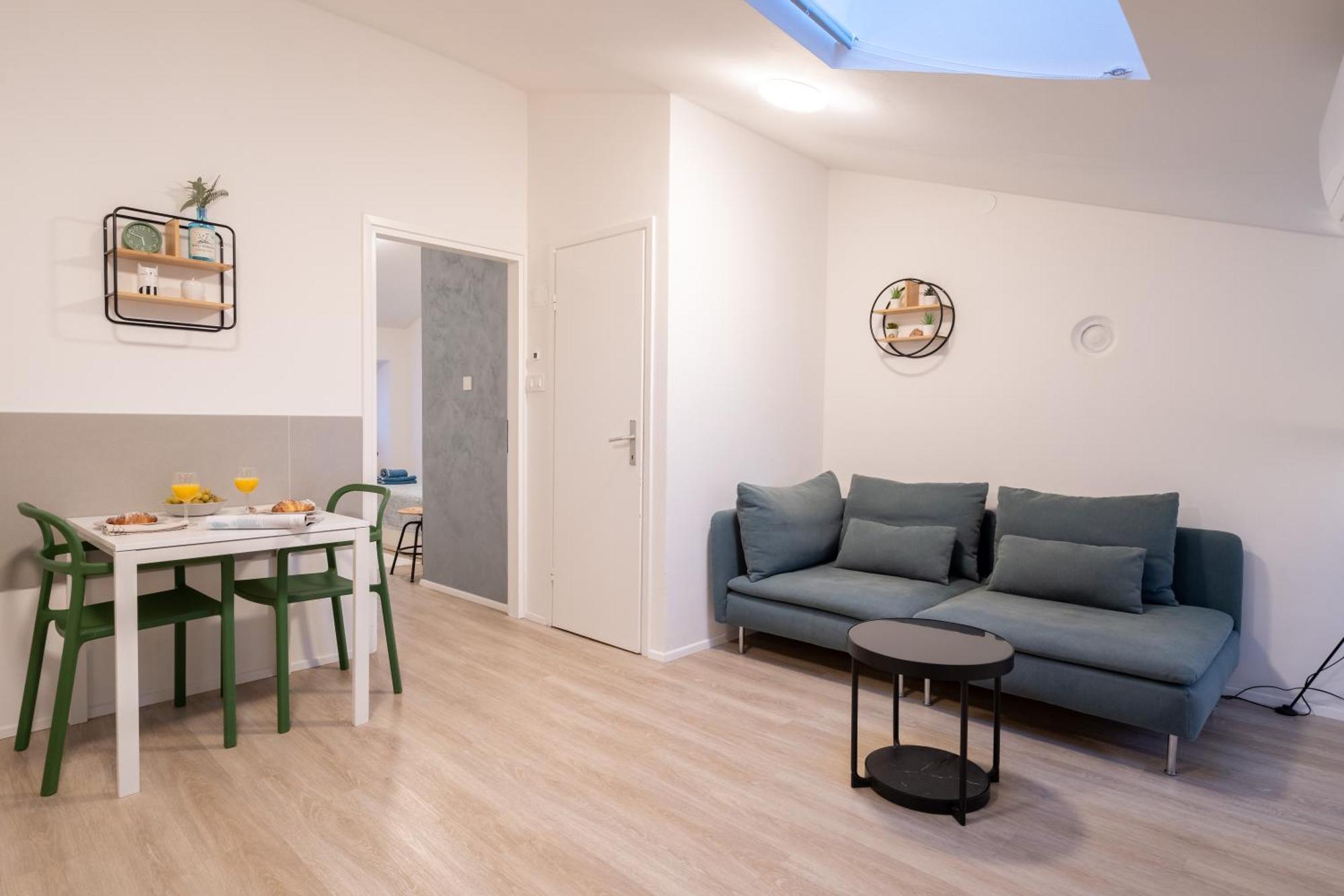 Loft With 2 Bedrooms - Historical District โรวีน ภายนอก รูปภาพ